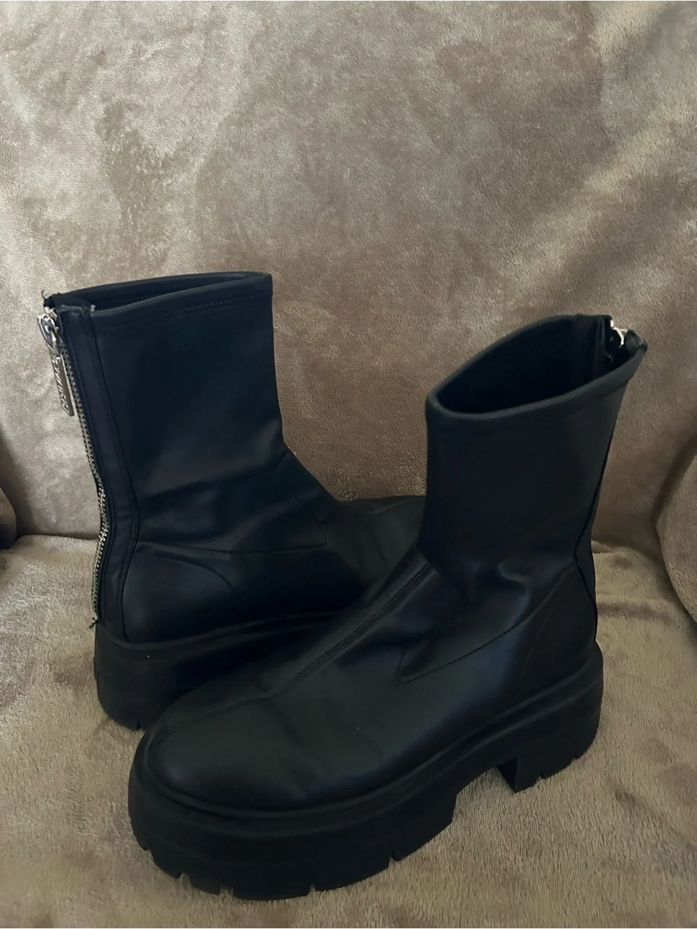 GUESS Women’s Black Chunky Platform Ankle Boots